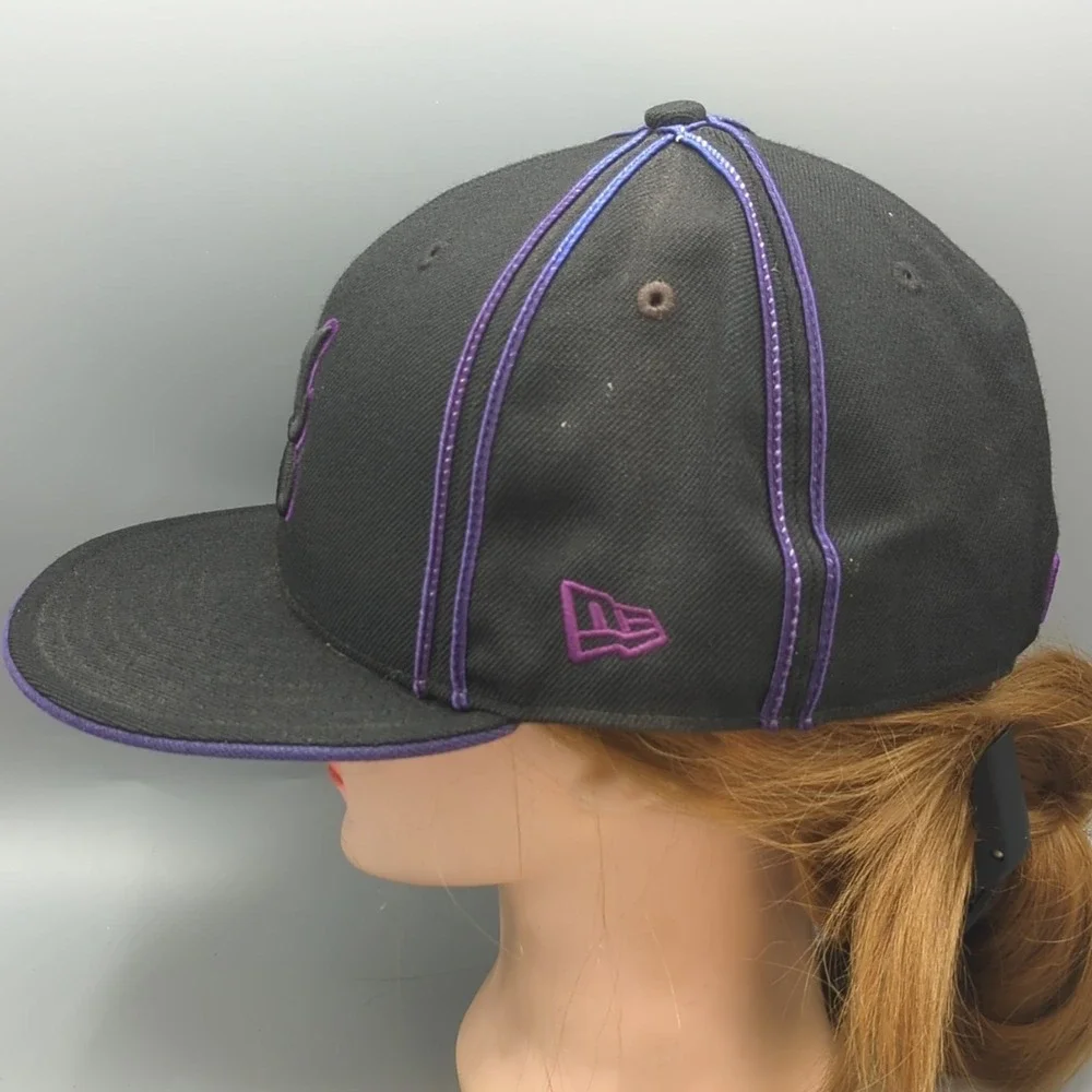 New Era 59FIFTY Atlanta Braves Fitted Hat 100% Wool Black Purple Piping 7 3/8